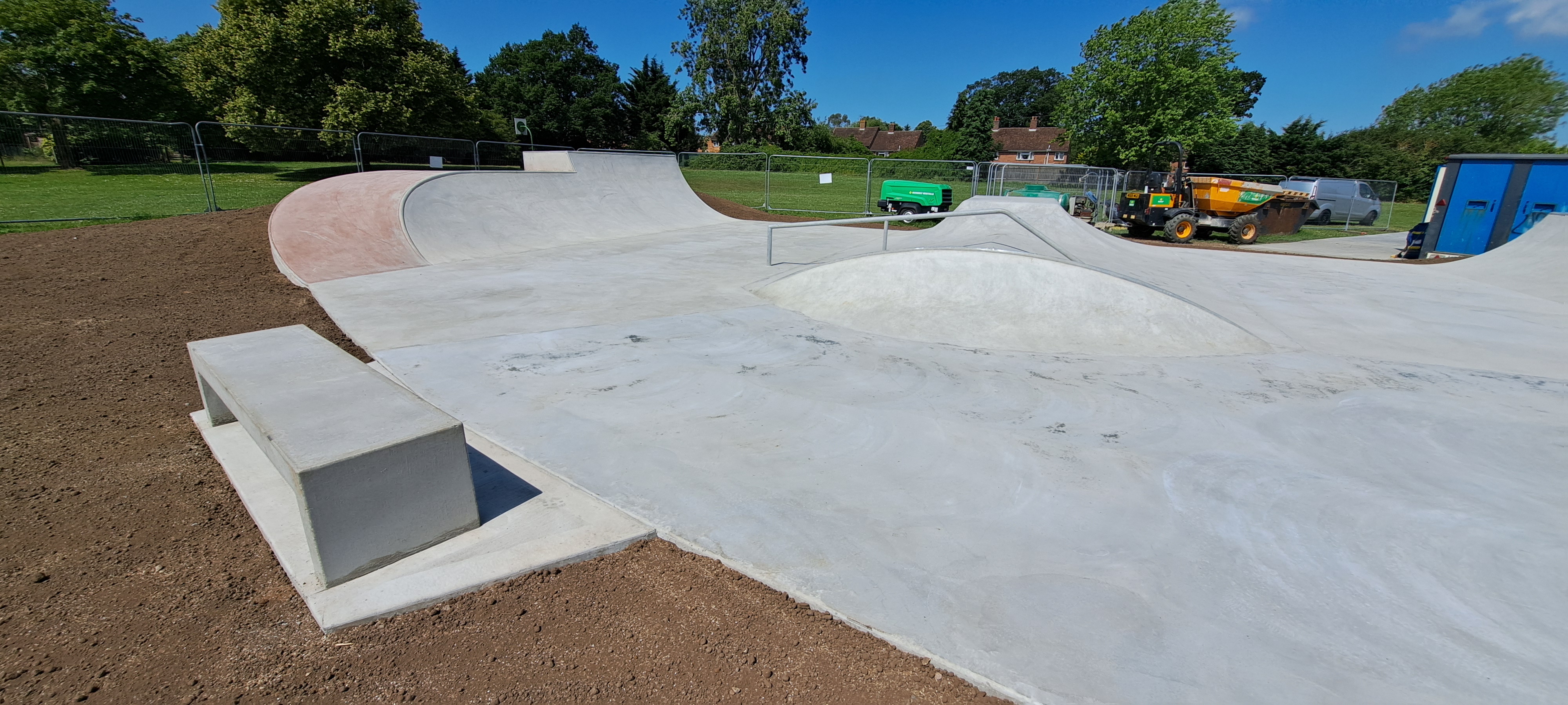 Image of bench and ramps at Ramsey Road skatepark