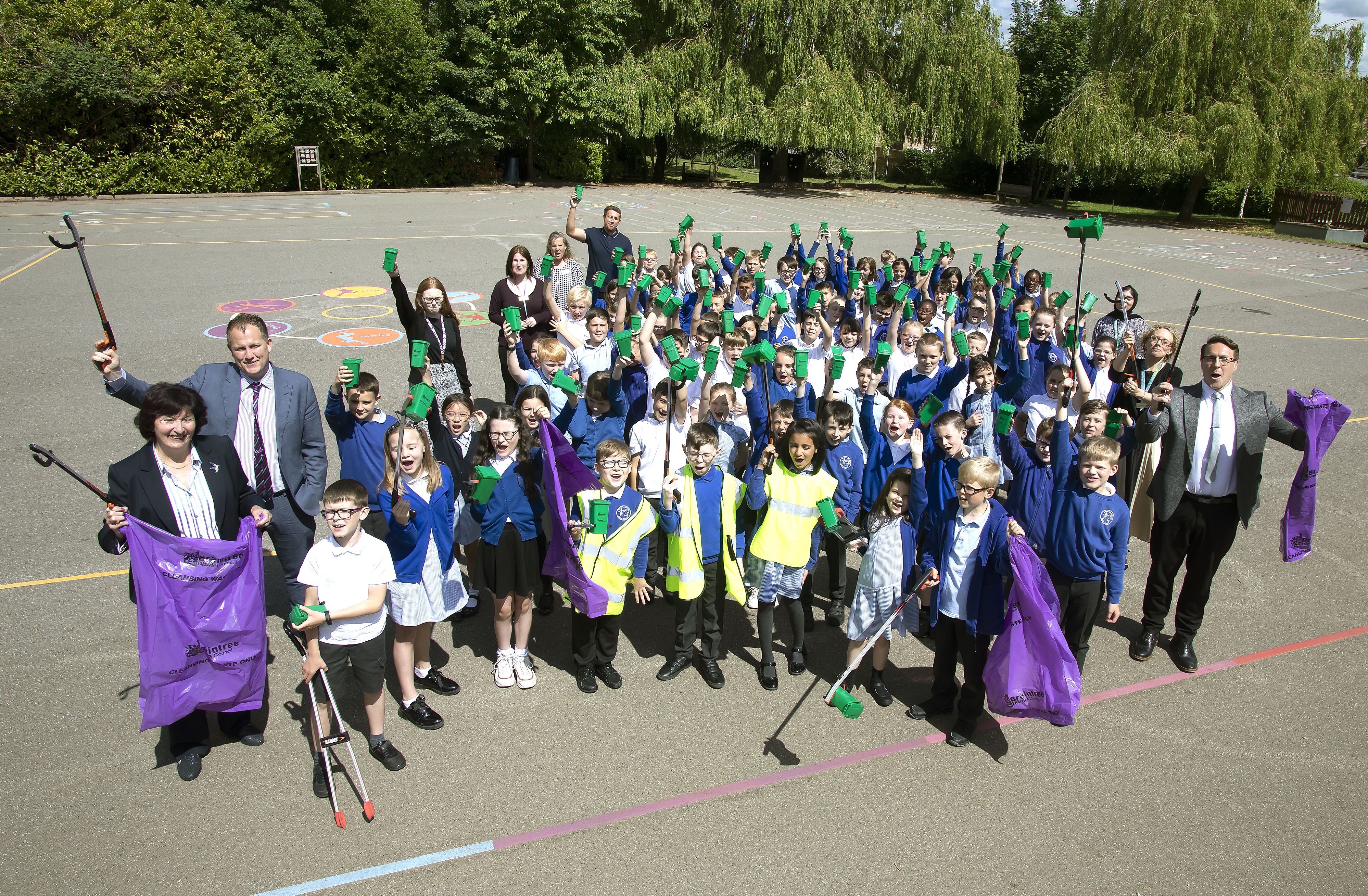 BDC visit to Gt Bradfords Junior School climate change and litter special assembly 2