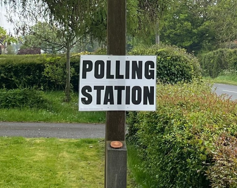 decorative thumbnail of blackmore end polling station